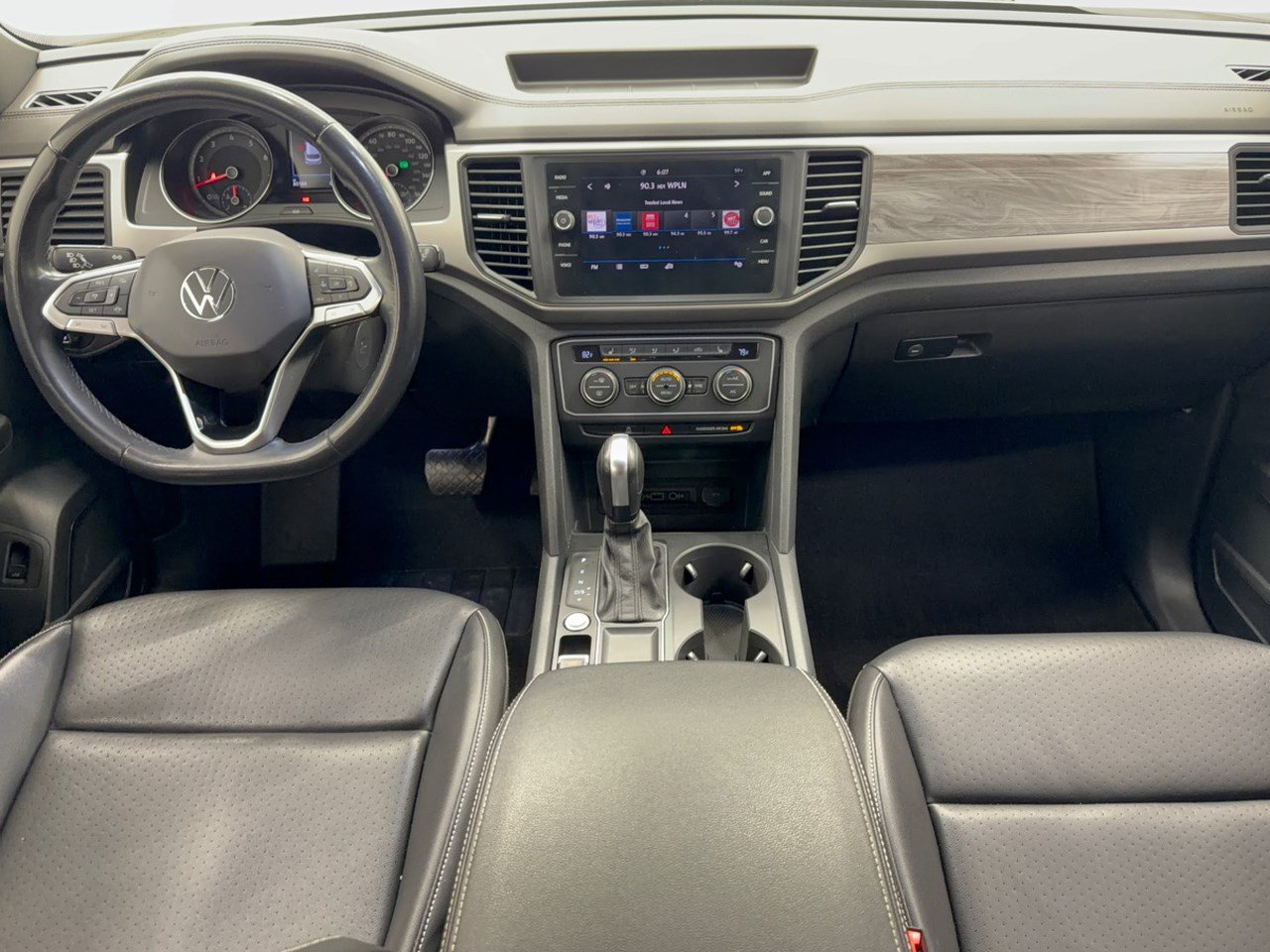 Used 2020 Volkswagen Atlas Cross Sport SE w/ Towing Package FWD image 17