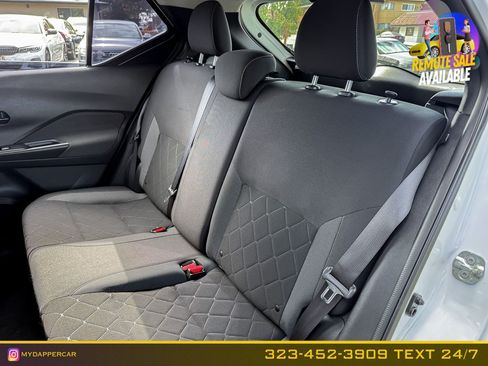Used 2019 Nissan Kicks S FWD image 14