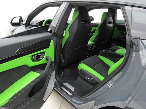 Used 2022 Lamborghini Urus AWD/4WD image 51