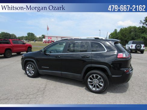 Used 2019 Jeep Cherokee Latitude Plus FWD image 9