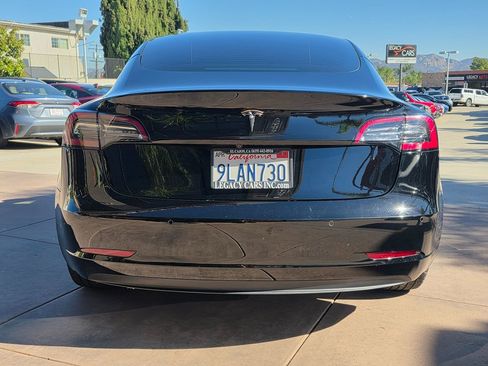 Used 2022 Tesla Model 3 image 12