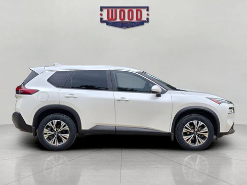 Used 2023 Nissan Rogue SV AWD/4WD image 2