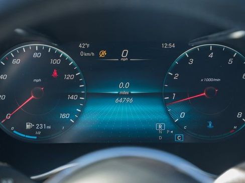 Used 2022 Mercedes-Benz GLC 300 4MATIC image 44