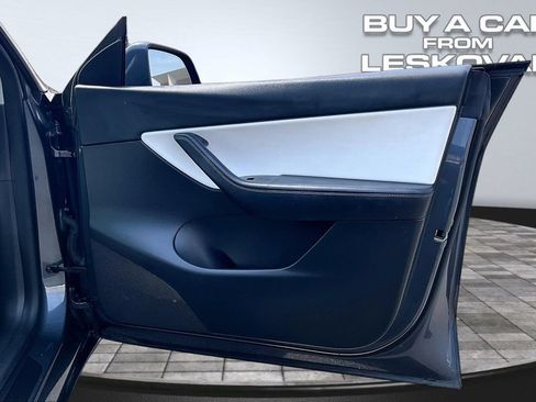 Used 2022 Tesla Model Y Performance AWD/4WD image 24