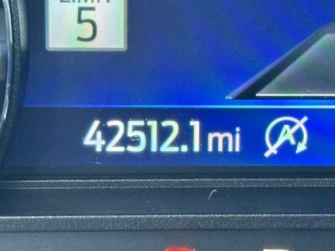 Used 2023 Ford Explorer Limited image 20