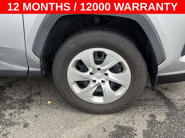 Used 2019 Toyota RAV4 LE FWD image 7