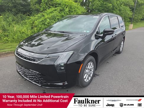 New 2027 Chrysler Pacifica Select FWD image 1