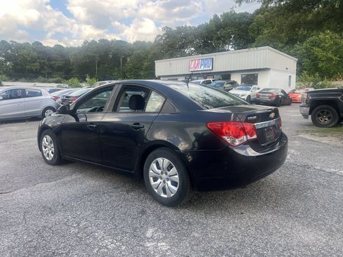 Used 2013 Chevrolet Cruze LS FWD image 1