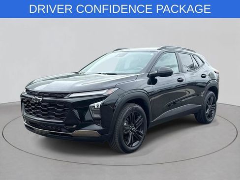 Used 2025 Chevrolet Trax ACTIV w/ Driver Confidence Package FWD image 31
