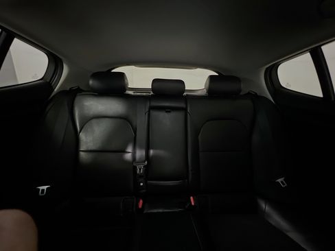 Used 2018 Kia Stinger Premium image 33