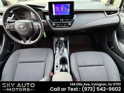 Used 2023 Toyota Corolla LE FWD image 10