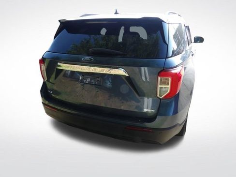 Used 2020 Ford Explorer XLT RWD image 13