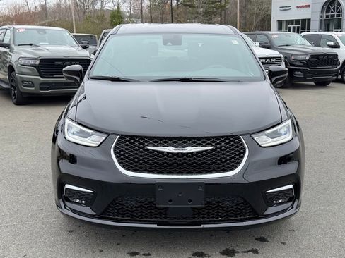 New 2026 Chrysler Pacifica Select image 10