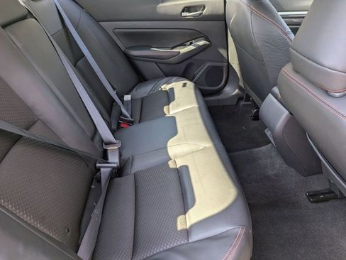 Used 2025 Nissan Altima 2.5 SR image 29