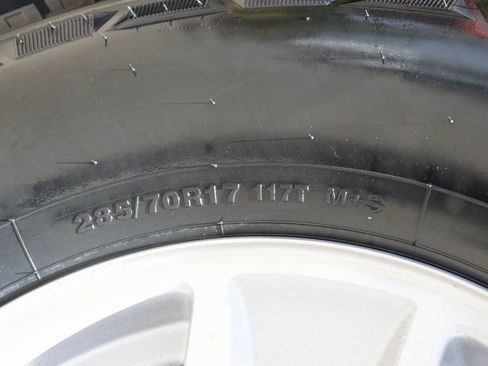 Used 2021 Chevrolet Silverado 1500 LT Trail Boss w/ Convenience Package II image 43