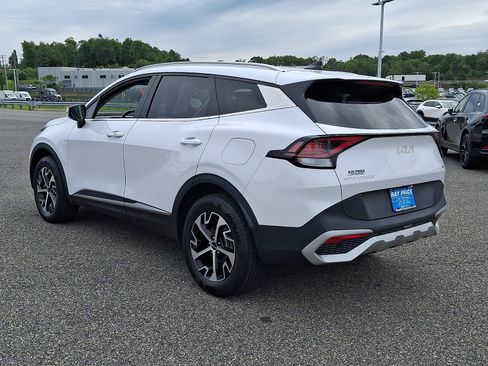 Used 2023 Kia Sportage EX AWD/4WD image 5