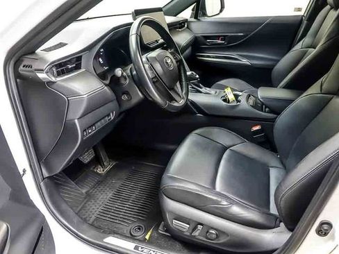 Used 2023 Toyota Venza XLE w/ Activity Package (TMS) AWD/4WD image 9