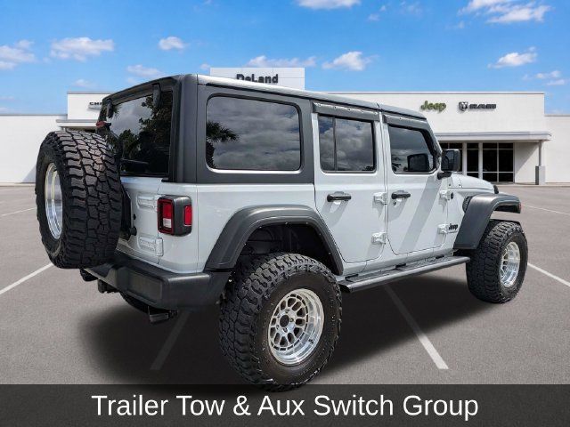 Used 2025 Jeep Wrangler Unlimited Sport AWD/4WD image 5