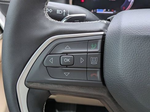 New 2025 Jeep Grand Cherokee Limited image 16