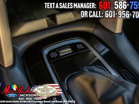 Used 2025 Toyota Corolla Cross AWD Hybrid image 17
