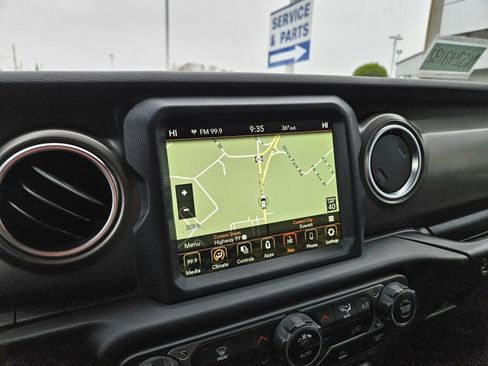 Used 2023 Jeep Wrangler Unlimited Rubicon 4xe w/ Steel Bumper Group image 22