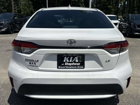 Used 2021 Toyota Corolla LE FWD image 29