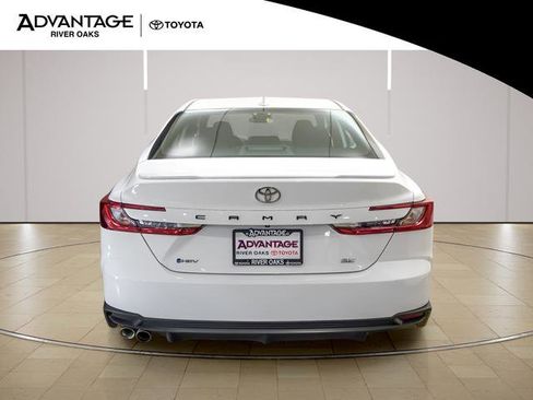 Certified 2025 Toyota Camry SE FWD image 6