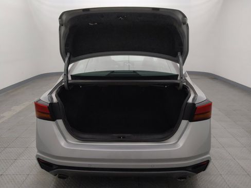Used 2021 Nissan Altima 2.5 SR FWD image 29