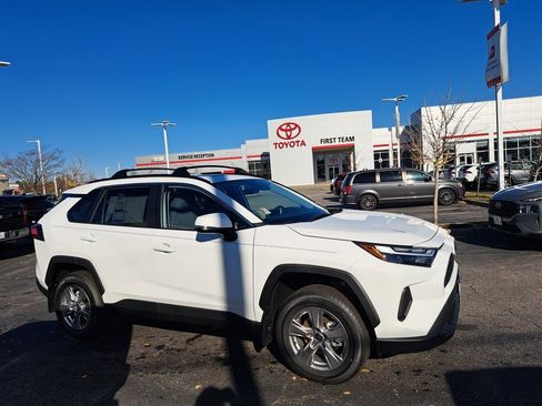 New 2025 Toyota RAV4 XLE image 5