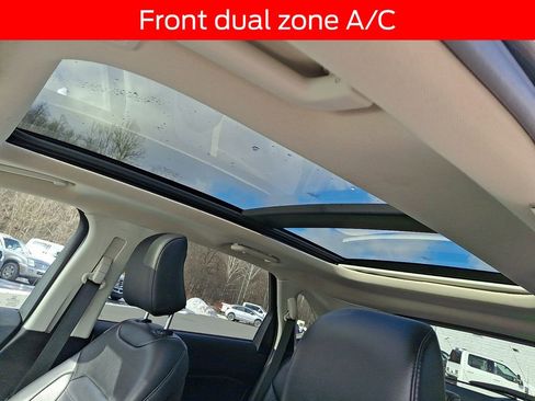 Used 2022 Ford Edge SEL w/ Convenience Package image 14