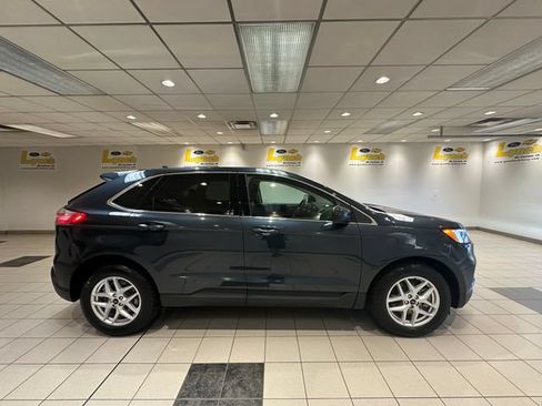 Used 2023 Ford Edge SEL w/ Convenience Package AWD/4WD image 3
