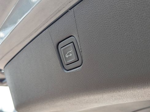Used 2024 Chevrolet Blazer LT w/ Convenience Package FWD image 33