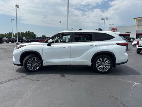 Used 2022 Toyota Highlander Platinum AWD/4WD image 5