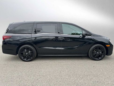 Used 2025 Honda Odyssey Sport-L image 2