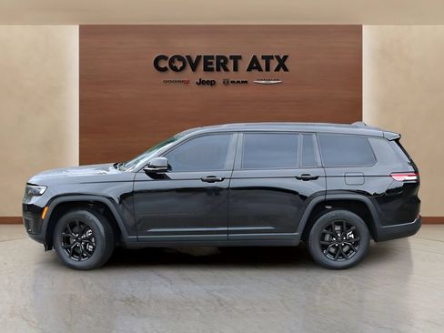 Used 2024 Jeep Grand Cherokee L Altitude AWD/4WD image 2