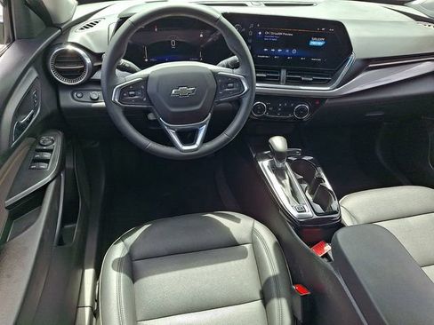 Certified 2025 Chevrolet Trax ACTIV w/ Driver Confidence Package FWD image 11
