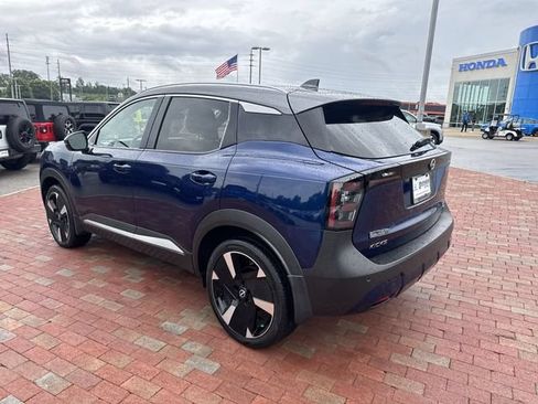 Used 2025 Nissan Kicks SR FWD image 34