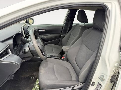 Used 2021 Toyota Corolla LE w/ Carpet Mat Package (TMS) FWD image 8