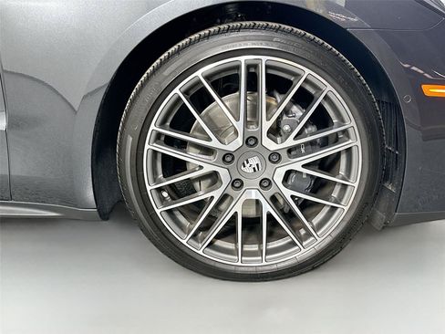 Certified 2024 Porsche Panamera 4 AWD/4WD image 14