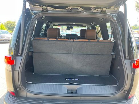 Used 2025 Lexus GX 550 w/ Accessory Package (Z1) AWD/4WD image 22