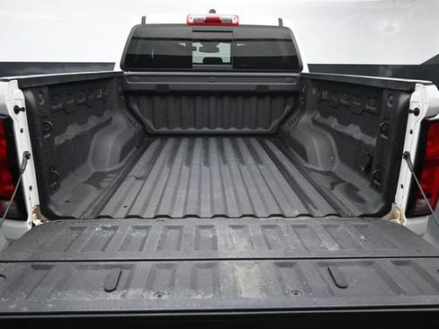 Used 2024 Chevrolet Colorado Z71 w/ LPO, Dark Essentials Package AWD/4WD image 9