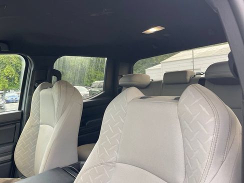 Used 2026 Toyota Tacoma SR5 AWD/4WD image 9