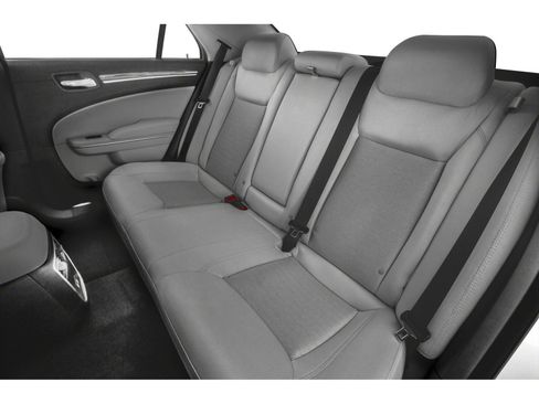 Used 2022 Chrysler 300 S RWD image 9