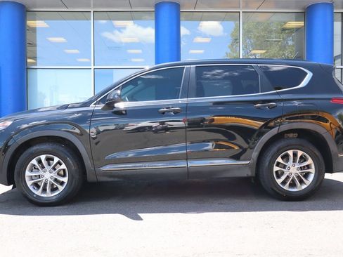 Used 2019 Hyundai Santa Fe SE AWD/4WD image 2