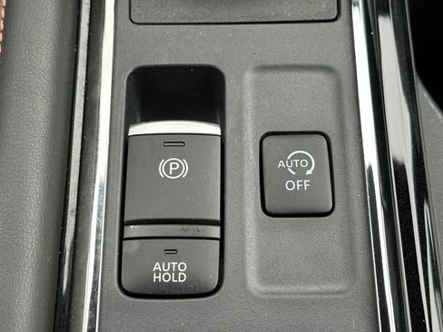 Certified 2024 Nissan Pathfinder Rock Creek AWD/4WD image 35