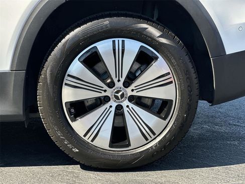 Used 2023 Mercedes-Benz EQB 250+ w/ Exclusive Package image 8