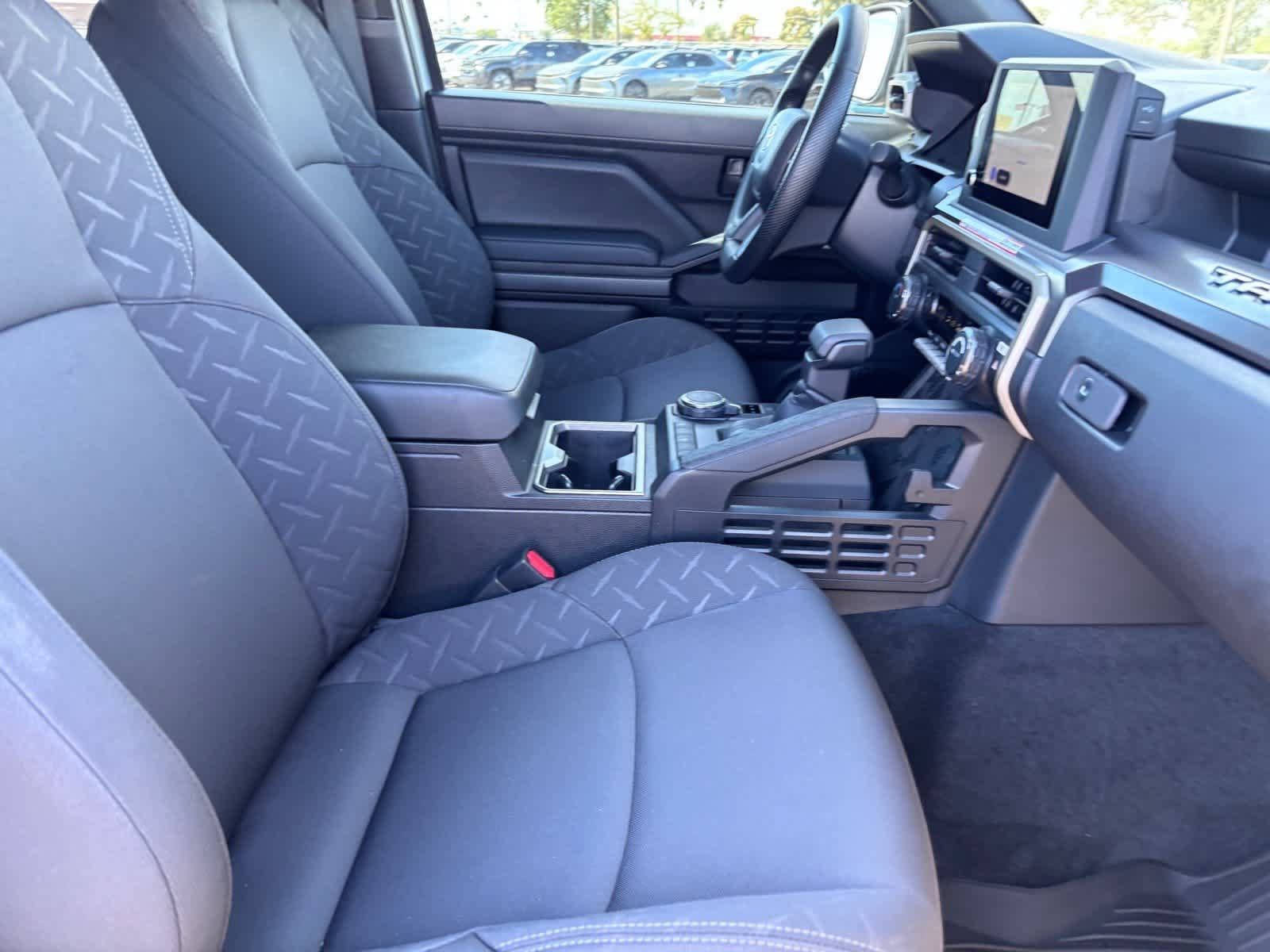 Used 2026 Toyota Tacoma SR5 AWD/4WD image 9