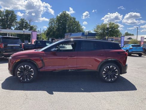 New 2025 Chevrolet Blazer EV RS image 4