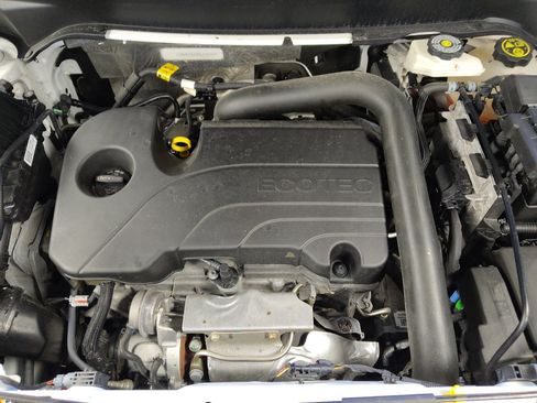 Used 2024 GMC Terrain SLT FWD image 30