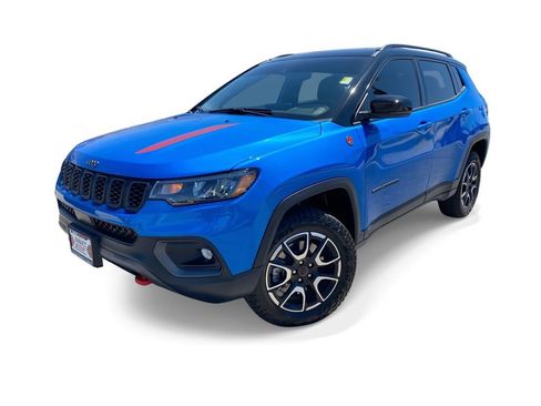 Used 2026 Jeep Compass Trailhawk AWD/4WD image 1